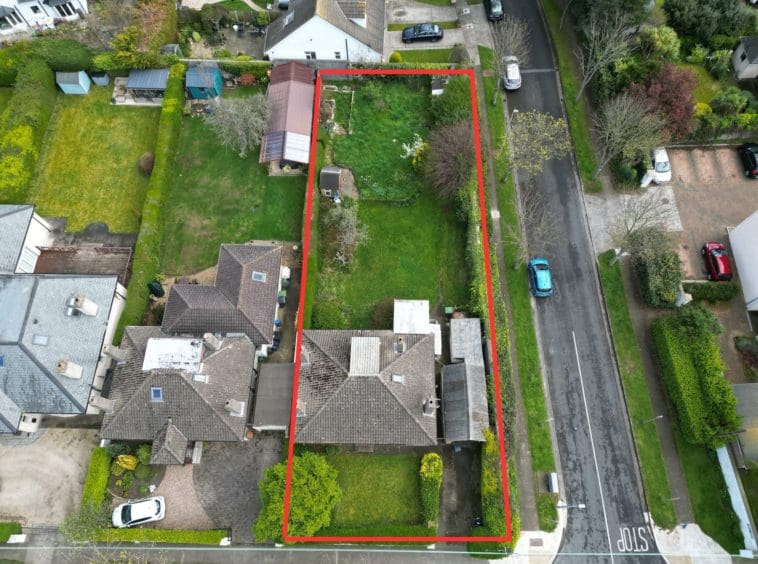 20 Warrenhouse Rd outline
