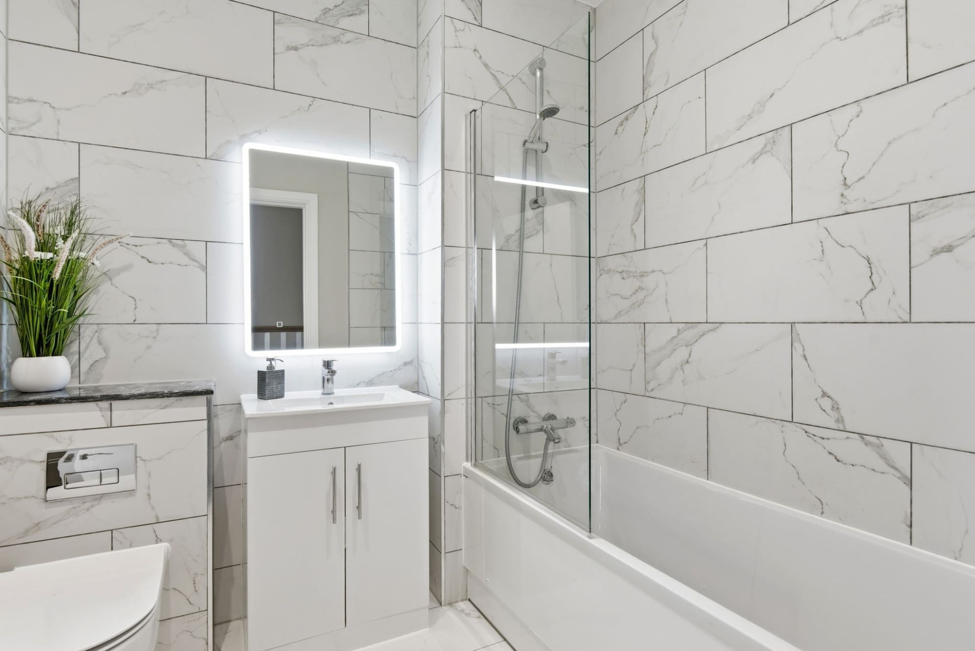 batch_17-web-or-mls-19_Riverview_007