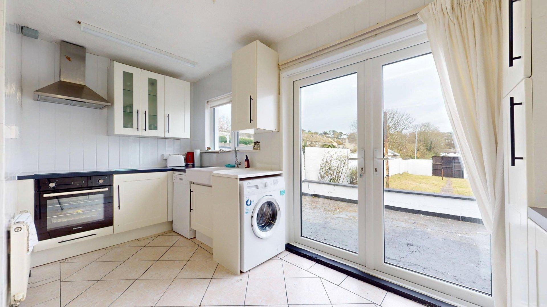 Saint-Peters-Terrace-04082026_173035