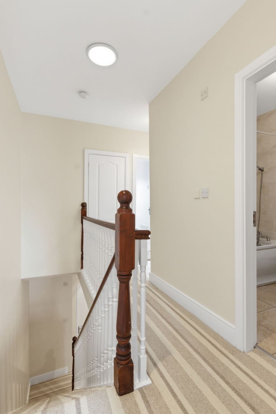 batch_19-web-or-mls-10_Abby_Well_008