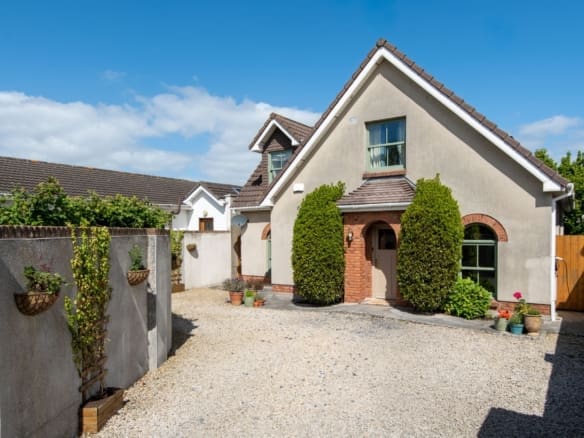 39a Saint Domhnachs Well, Sutton, Dublin 13