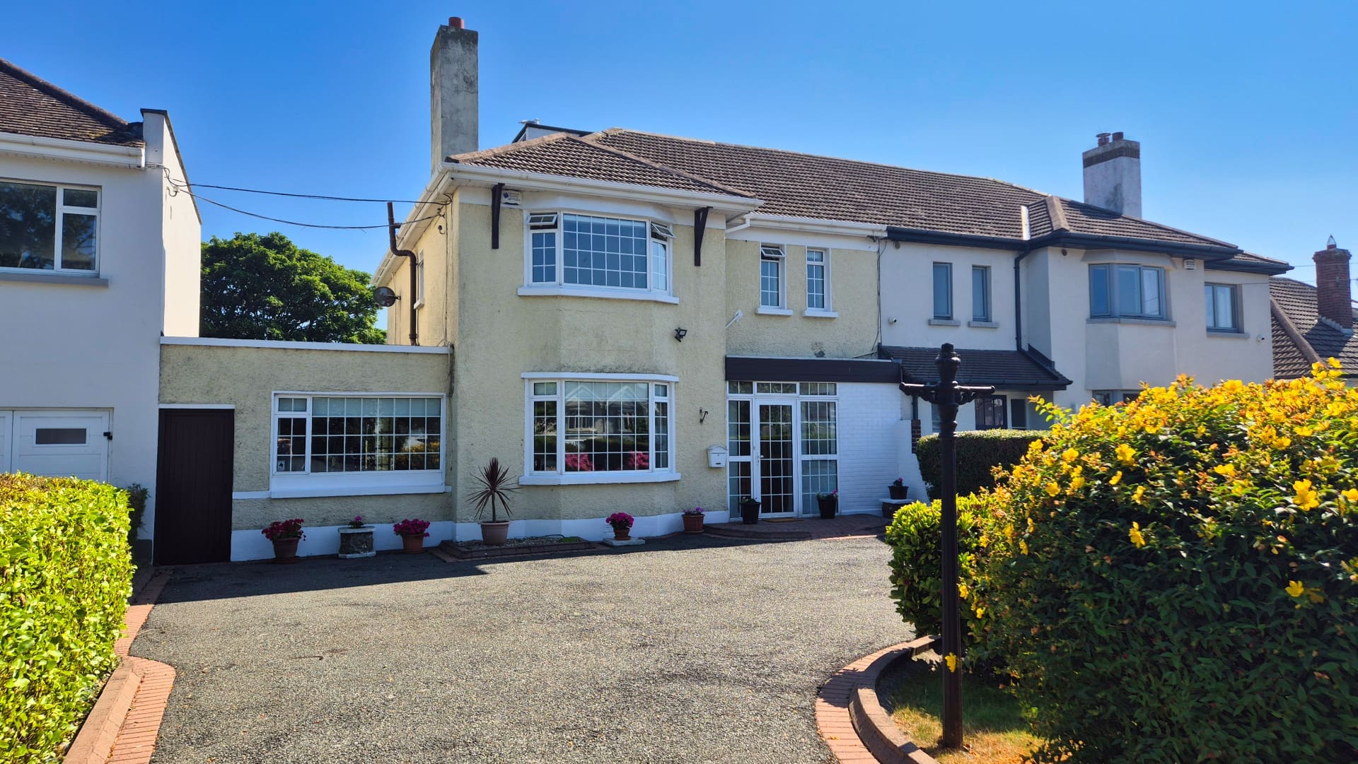 front2 Doonaree, 172 Howth Road, Sutton, Dublin 13